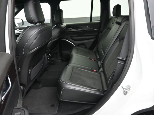 Used 2022 Jeep Grand Cherokee Altitude image 30