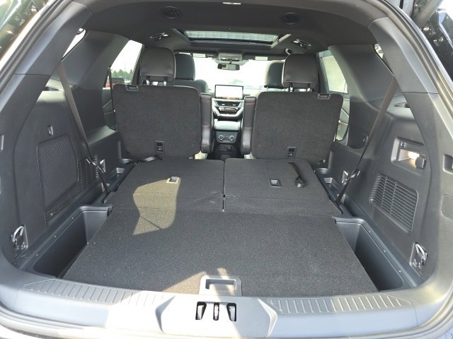 New 2025 Ford Explorer ST-Line w/ Premium Package image 25