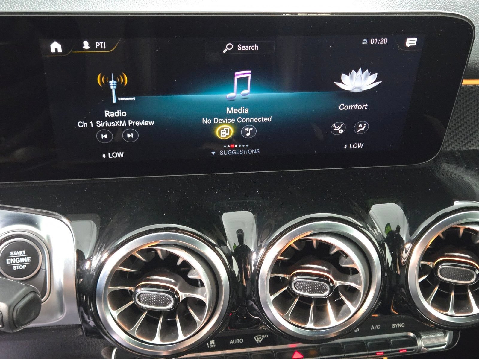 Used 2023 Mercedes-Benz GLB 250 image 25