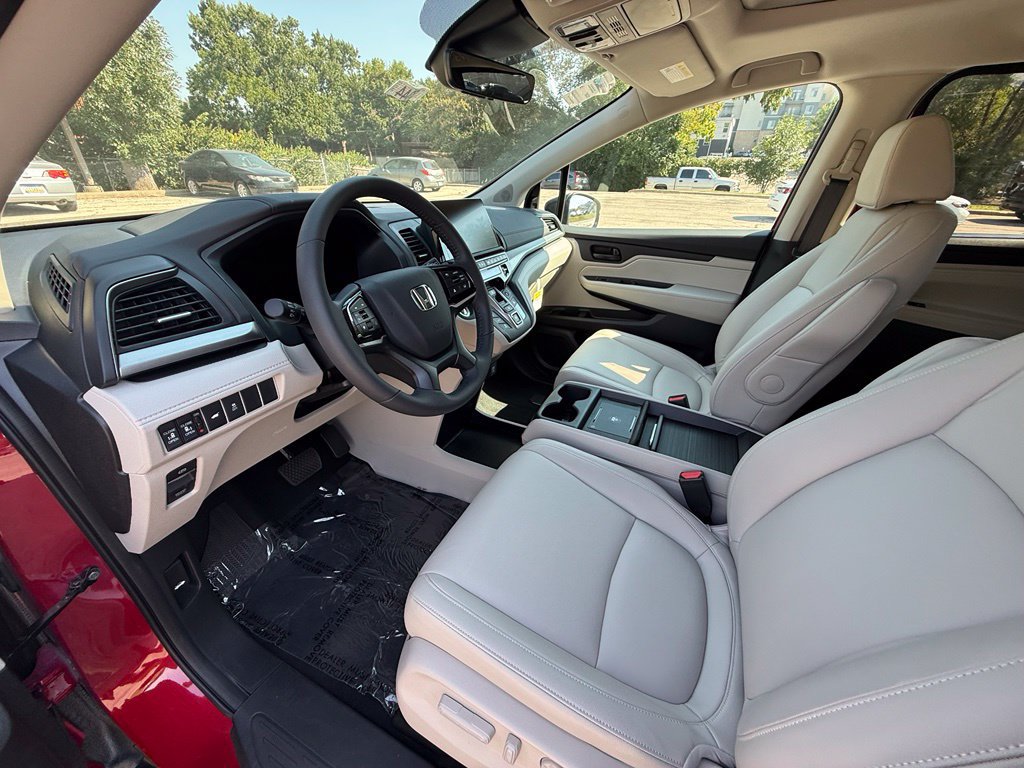 Used 2026 Honda Odyssey EX-L image 10