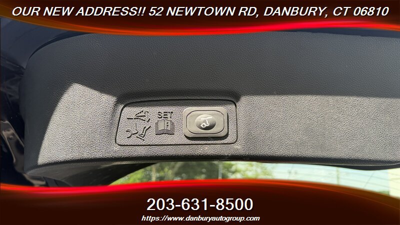 Used 2017 Lincoln MKC Reserve w/ Lincoln MKC Climate Package AWD/4WD image 21