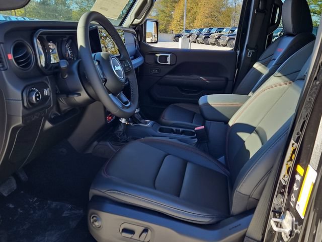 New 2026 Jeep Gladiator Rubicon w/ Steel Power Dome Hood Package AWD/4WD image 6