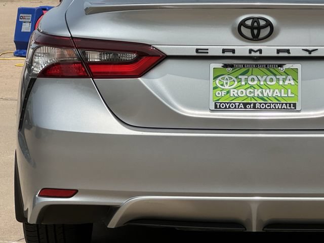 Used 2023 Toyota Camry SE FWD image 6