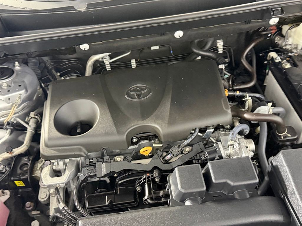 Used 2024 Toyota RAV4 XLE image 33