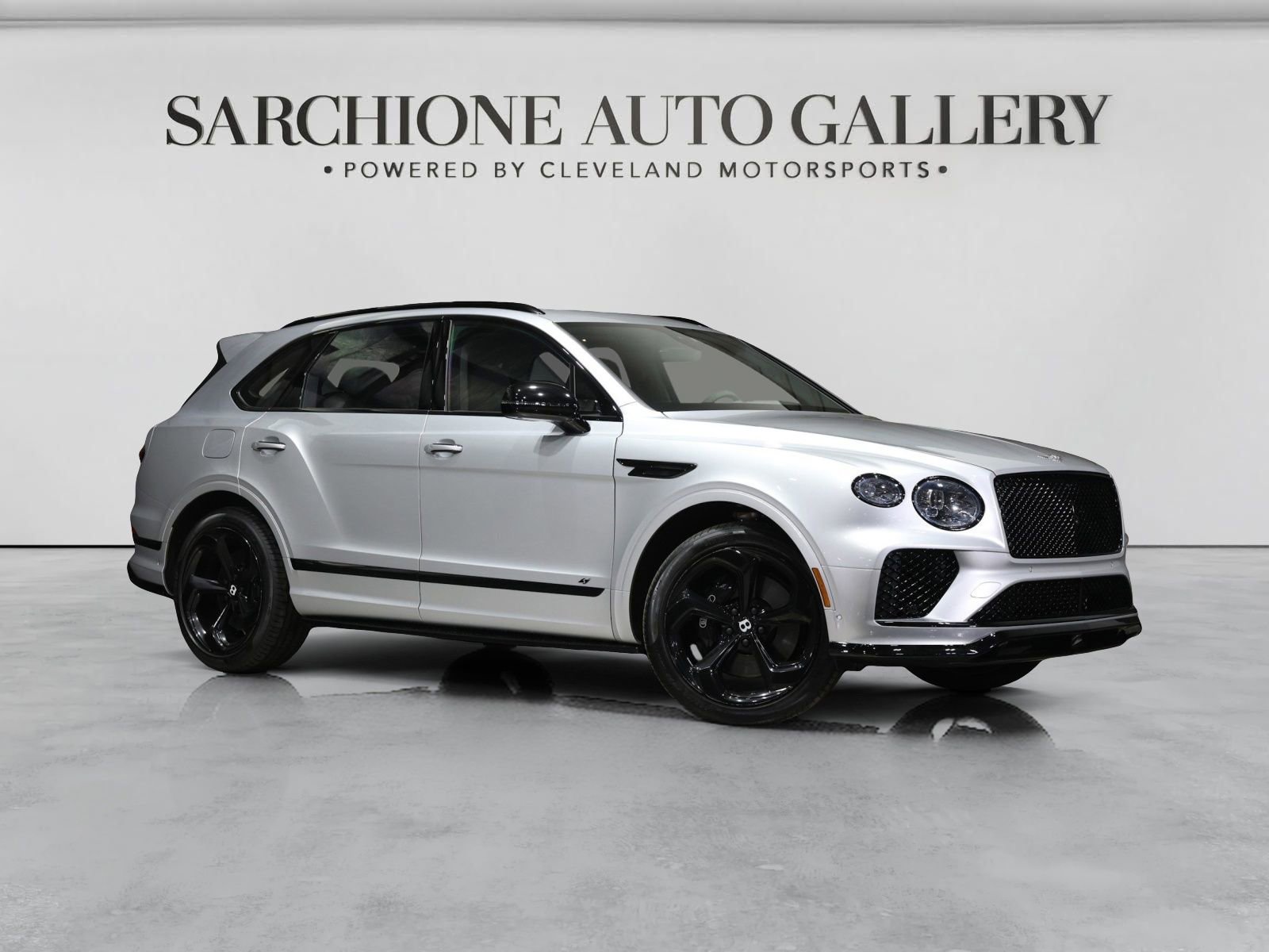 Used 2022 Bentley Bentayga AWD/4WD image 1