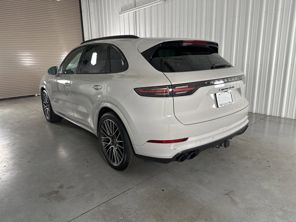 Used 2021 Porsche Cayenne Turbo image 7