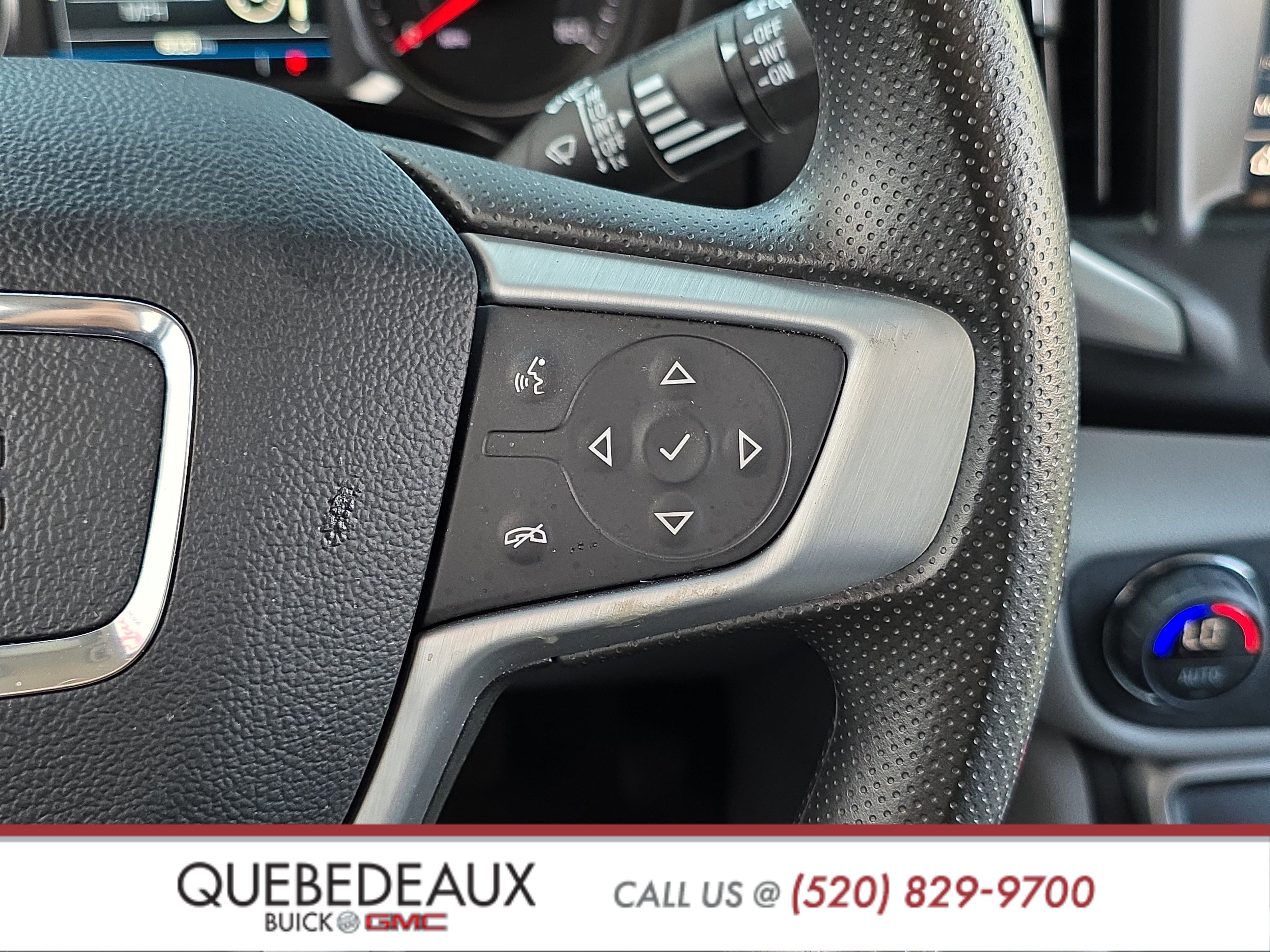 Used 2024 GMC Terrain SLE w/ Driver Convenience Package image 16