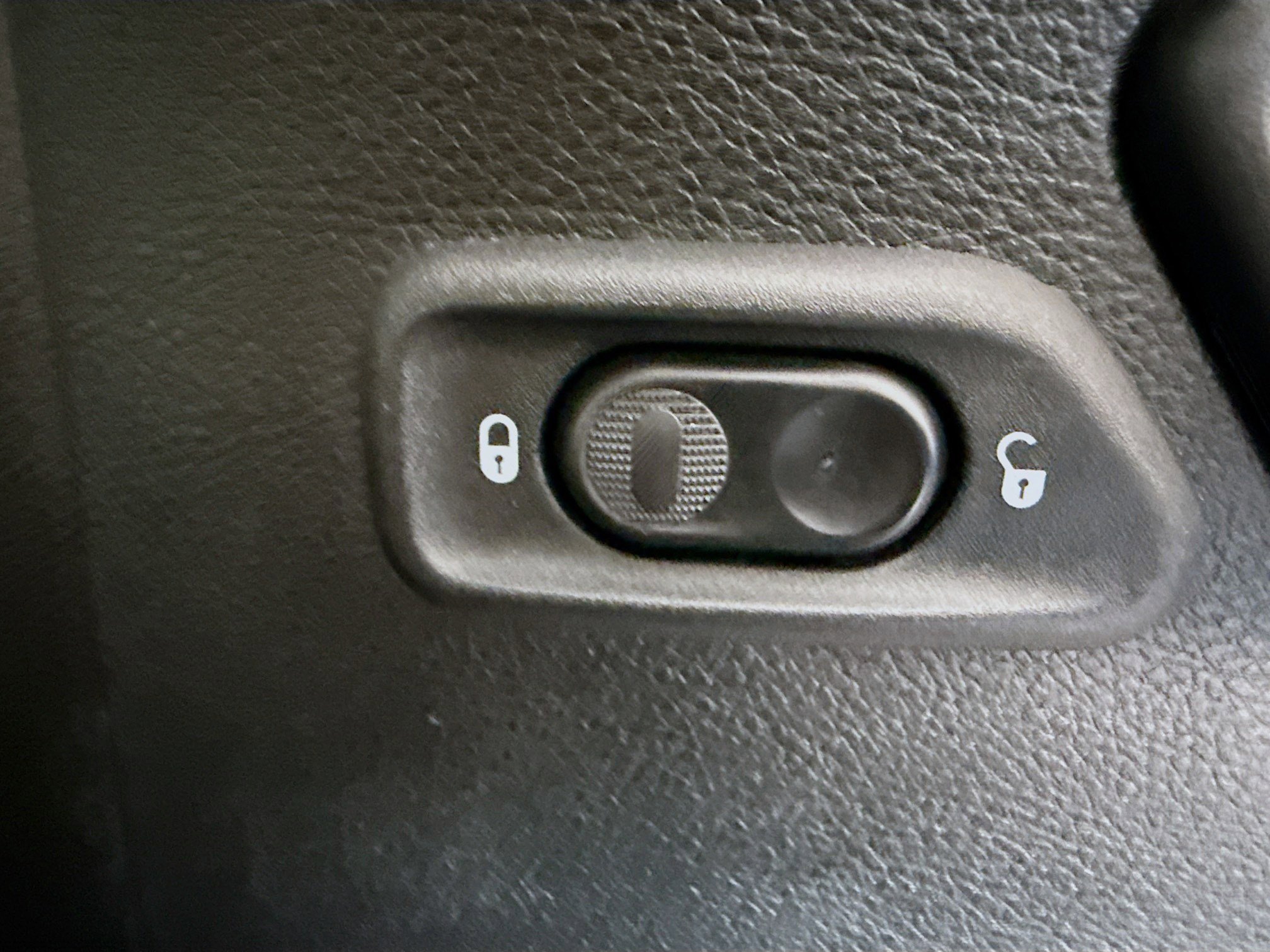 Used 2017 Jeep Wrangler Sport w/ Quick Order Package 24S image 27