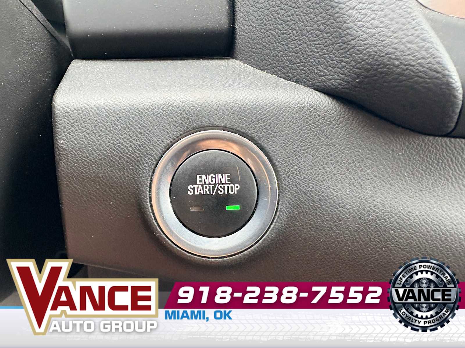 Used 2024 GMC Terrain SLE w/ Driver Convenience Package FWD image 26