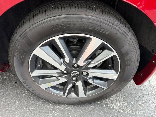 Used 2025 Nissan Versa SV FWD image 26