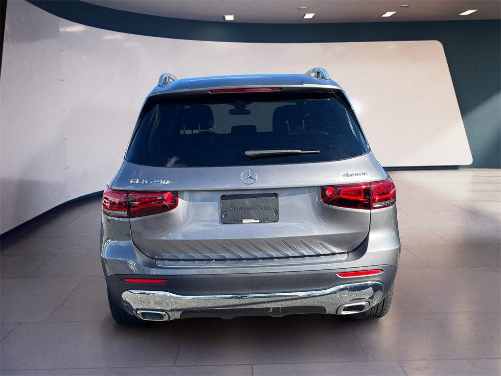 Certified 2021 Mercedes-Benz GLB 250 4MATIC image 4