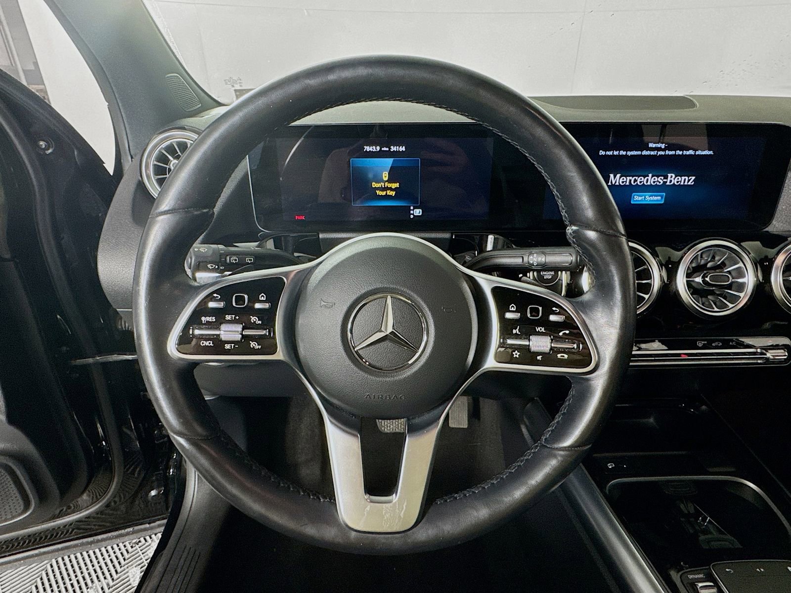 Used 2023 Mercedes-Benz GLA 250 4MATIC image 13