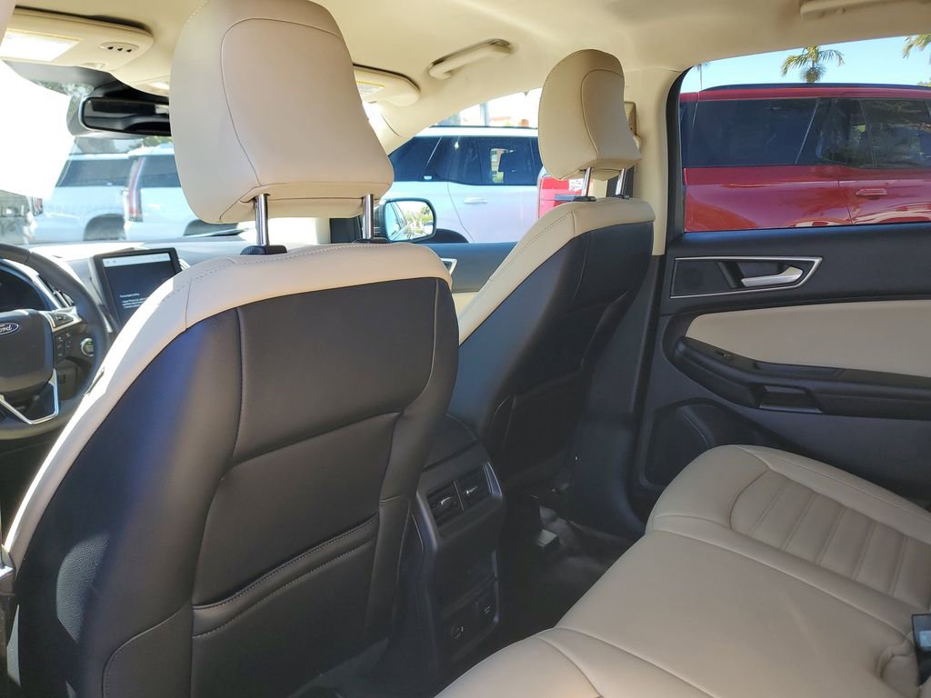 Used 2022 Ford Edge SEL w/ Convenience Package image 15