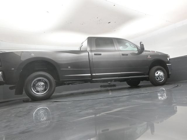 New 2026 RAM 3500 Tradesman AWD/4WD image 39