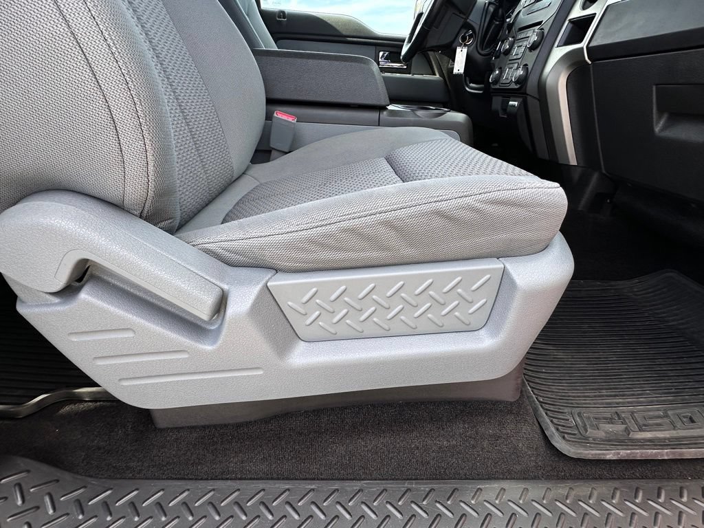 Used 2013 Ford F150 XLT w/ Luxury Equipment Group RWD image 13