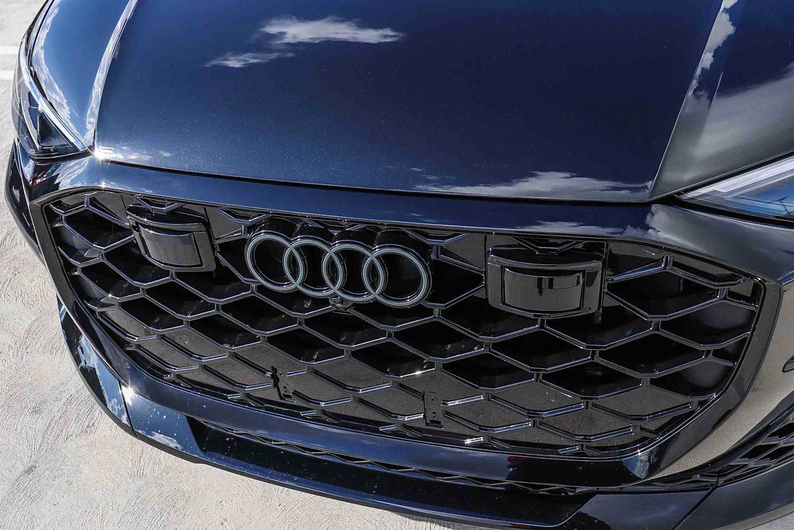 New 2026 Audi RS Q8 performance image 8