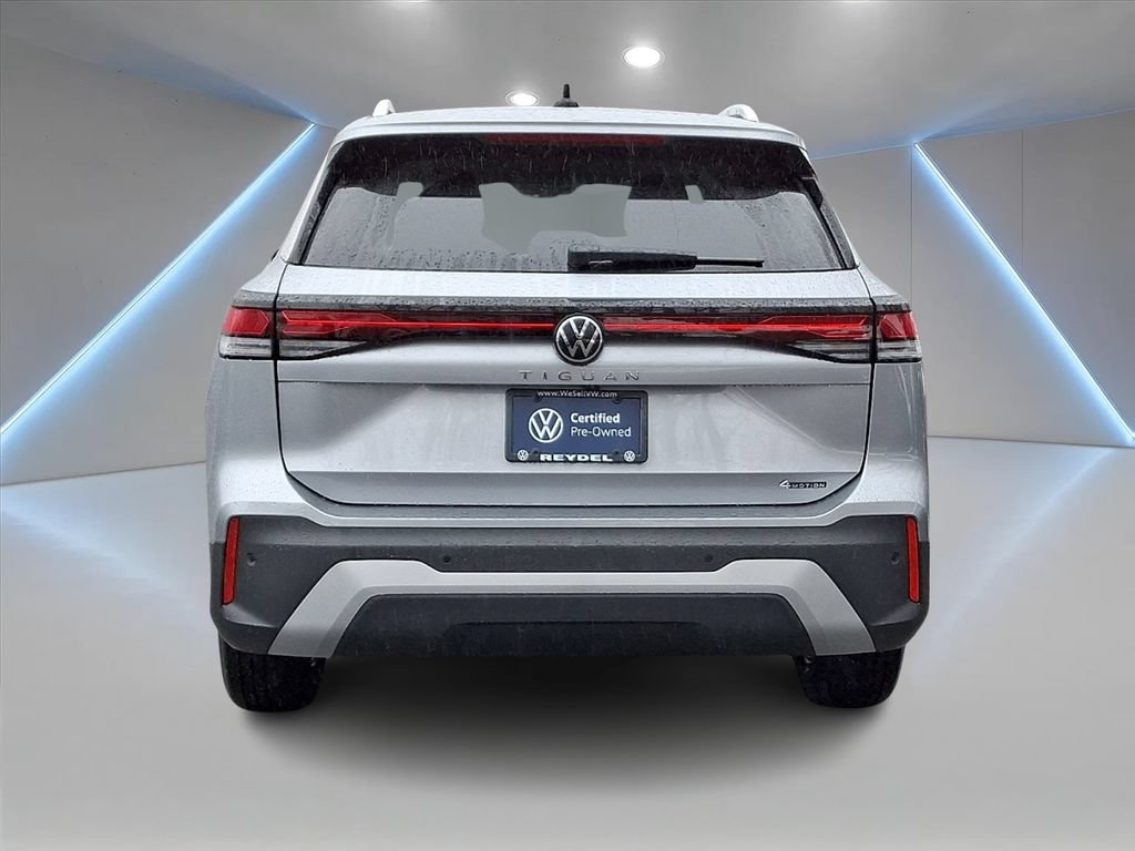 Used 2025 Volkswagen Tiguan S AWD/4WD image 6
