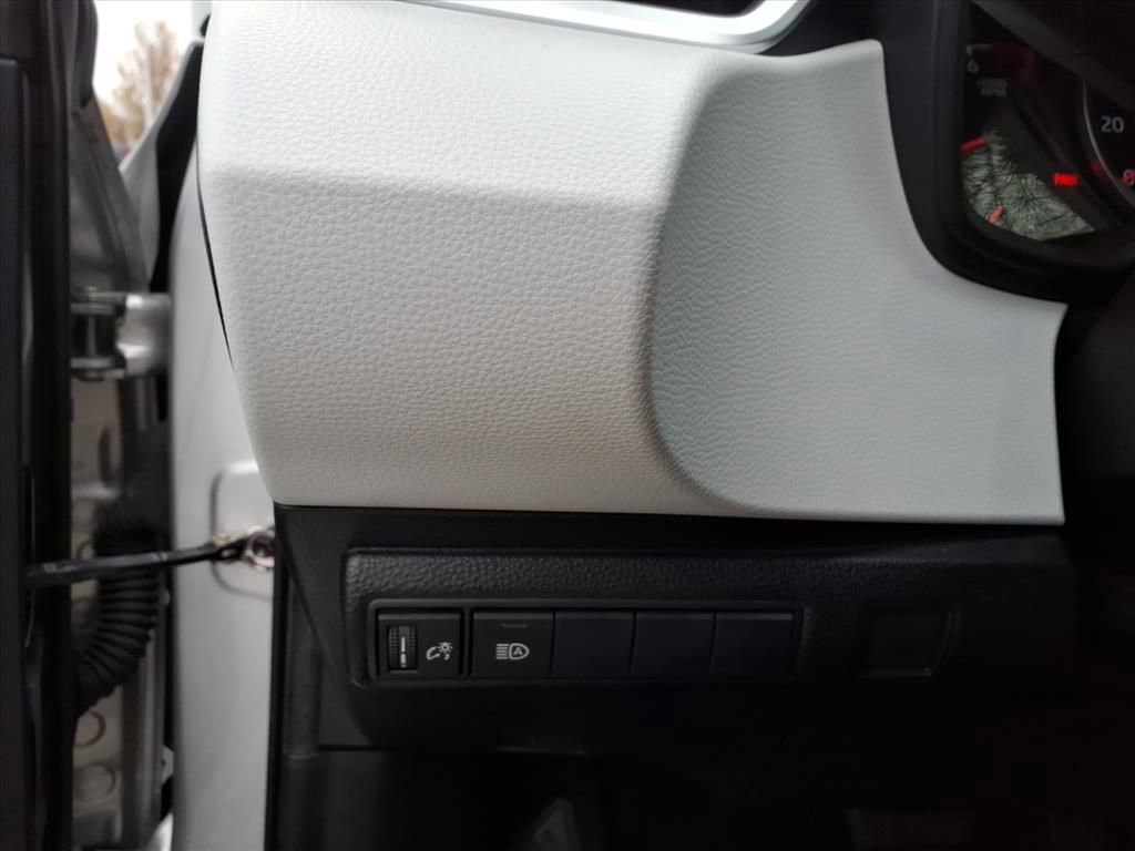 Used 2020 Toyota Corolla SE image 29