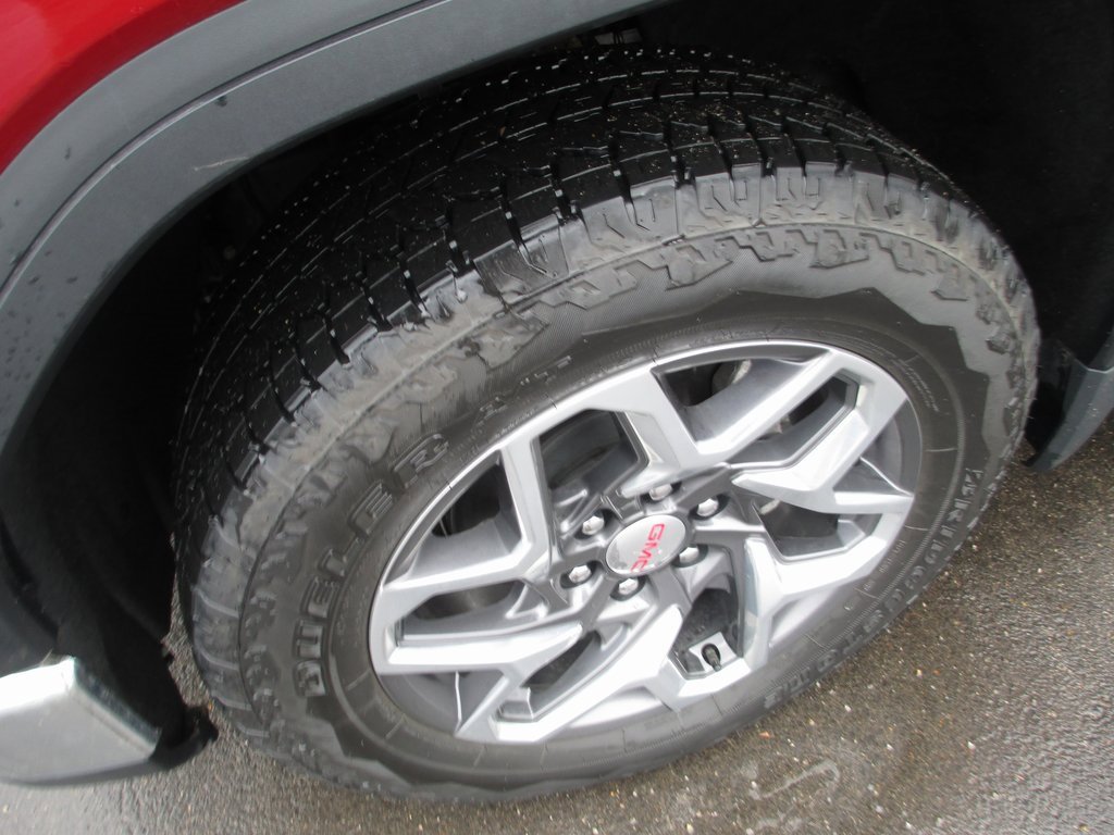 Used 2024 GMC Sierra 1500 SLT image 13