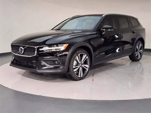 New 2026 Volvo V60 B5 Cross Country Plus w/ Protection Package Premier image 1