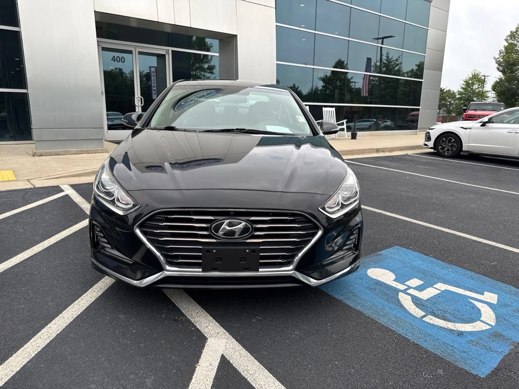 Used 2018 Hyundai Sonata Limited w/ Cargo Package FWD video 2