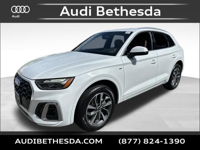 Certified 2024 Audi Q5 2.0T Premium w/ Convenience Package AWD/4WD image 3