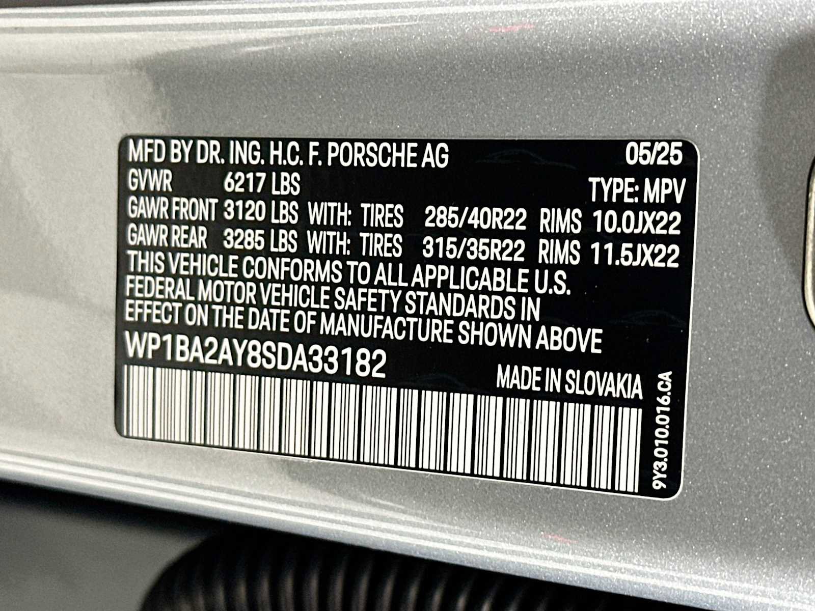 New 2025 Porsche Cayenne Coupe image 32