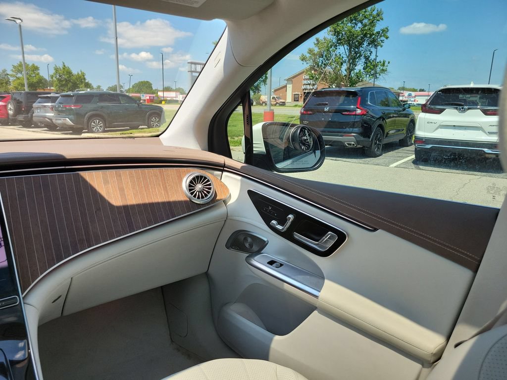 Used 2023 Mercedes-Benz EQE 350+ SUV image 10