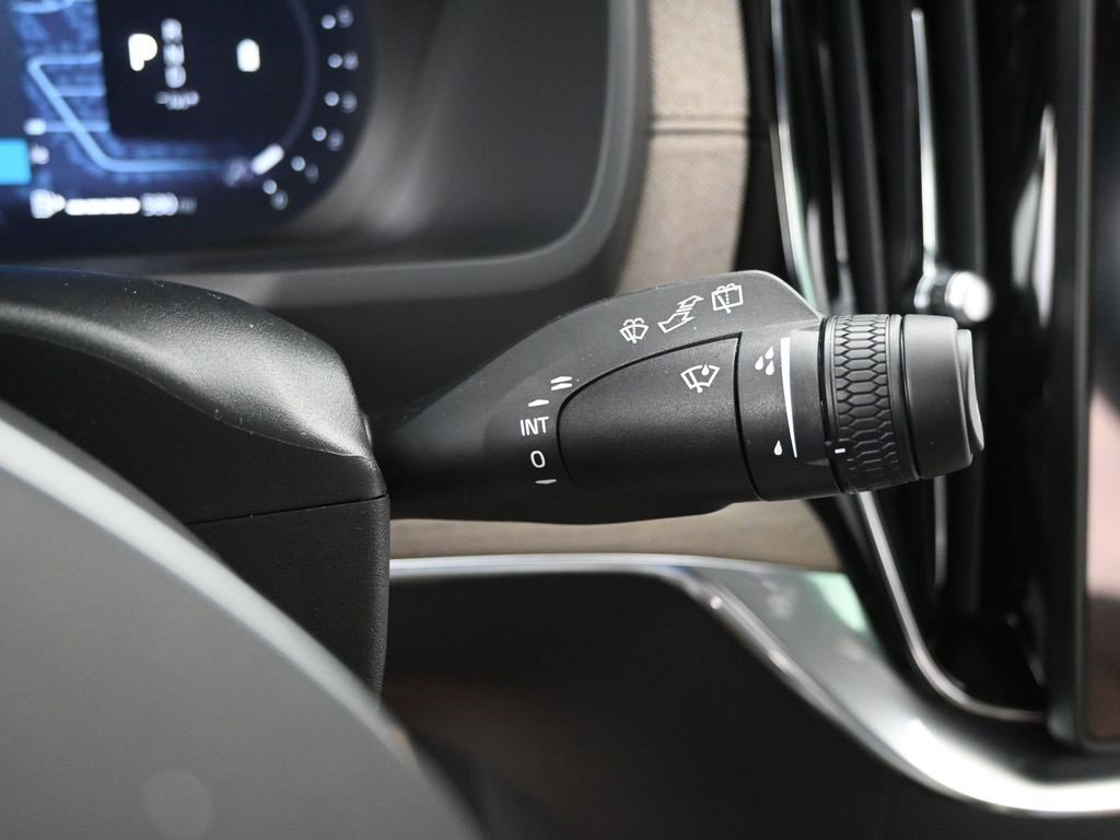 New 2026 Volvo XC90 B6 Ultra w/ Lounge Package image 19