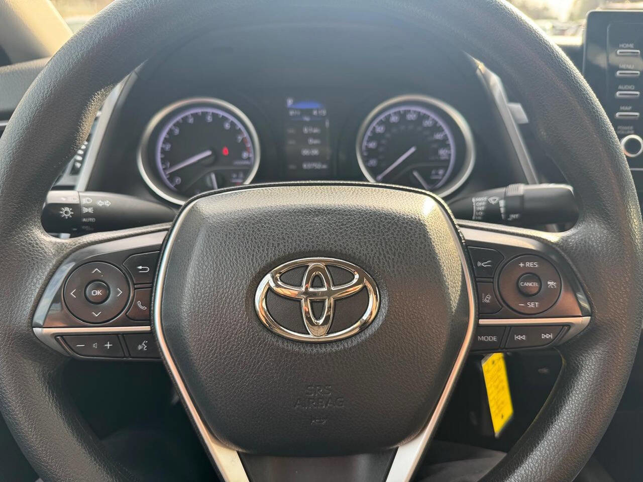 Used 2022 Toyota Camry LE image 13