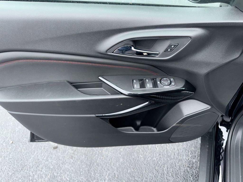 New 2026 Chevrolet Trax RS w/ Driver Confidence Package FWD image 15