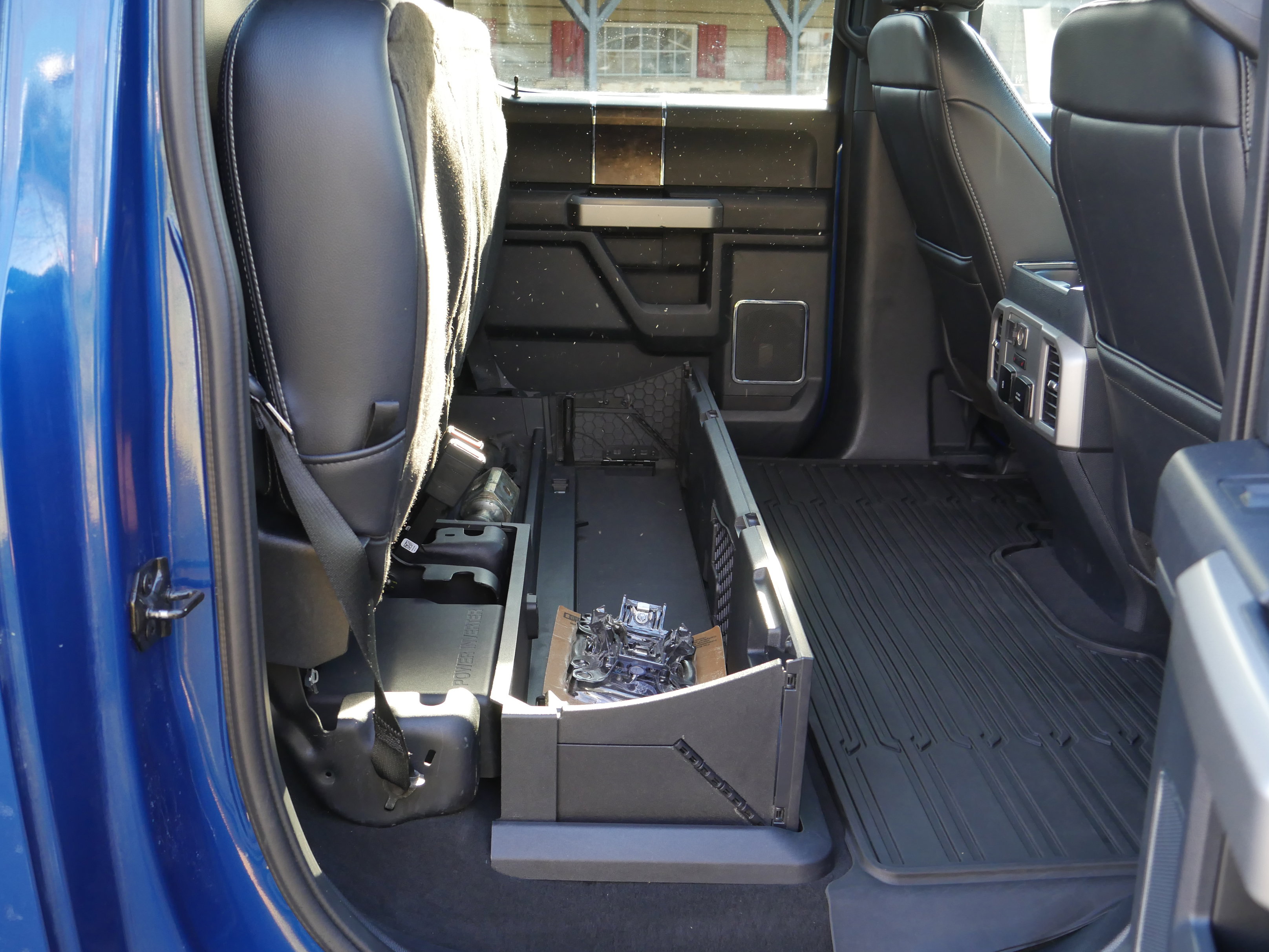 Used 2022 Ford F250 Lariat w/ Tremor Off-Road Package image 31