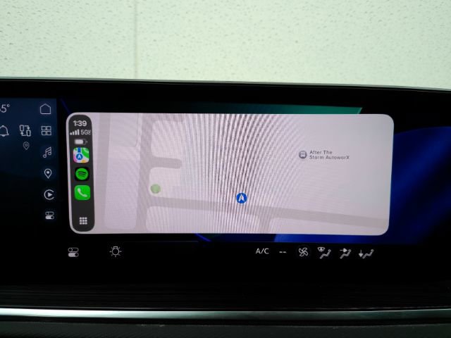 Used 2024 Buick Envision Preferred AWD/4WD image 10
