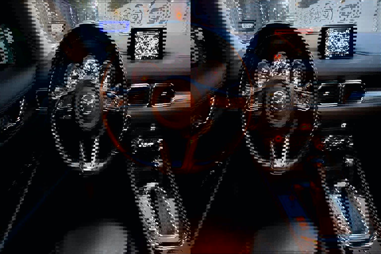 Used 2017 MAZDA CX-5 Touring image 5