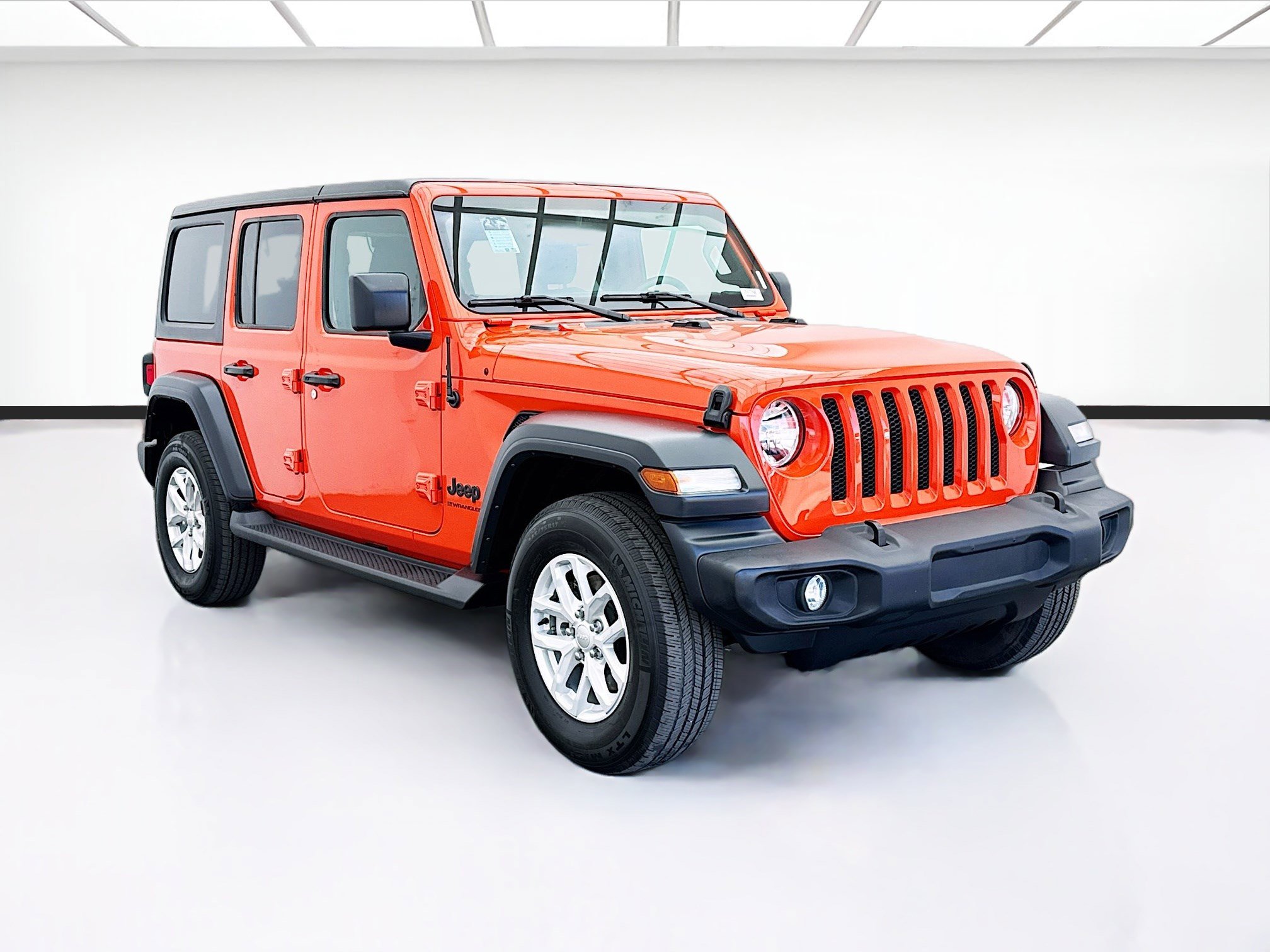 Used 2023 Jeep Wrangler Sport S image 3