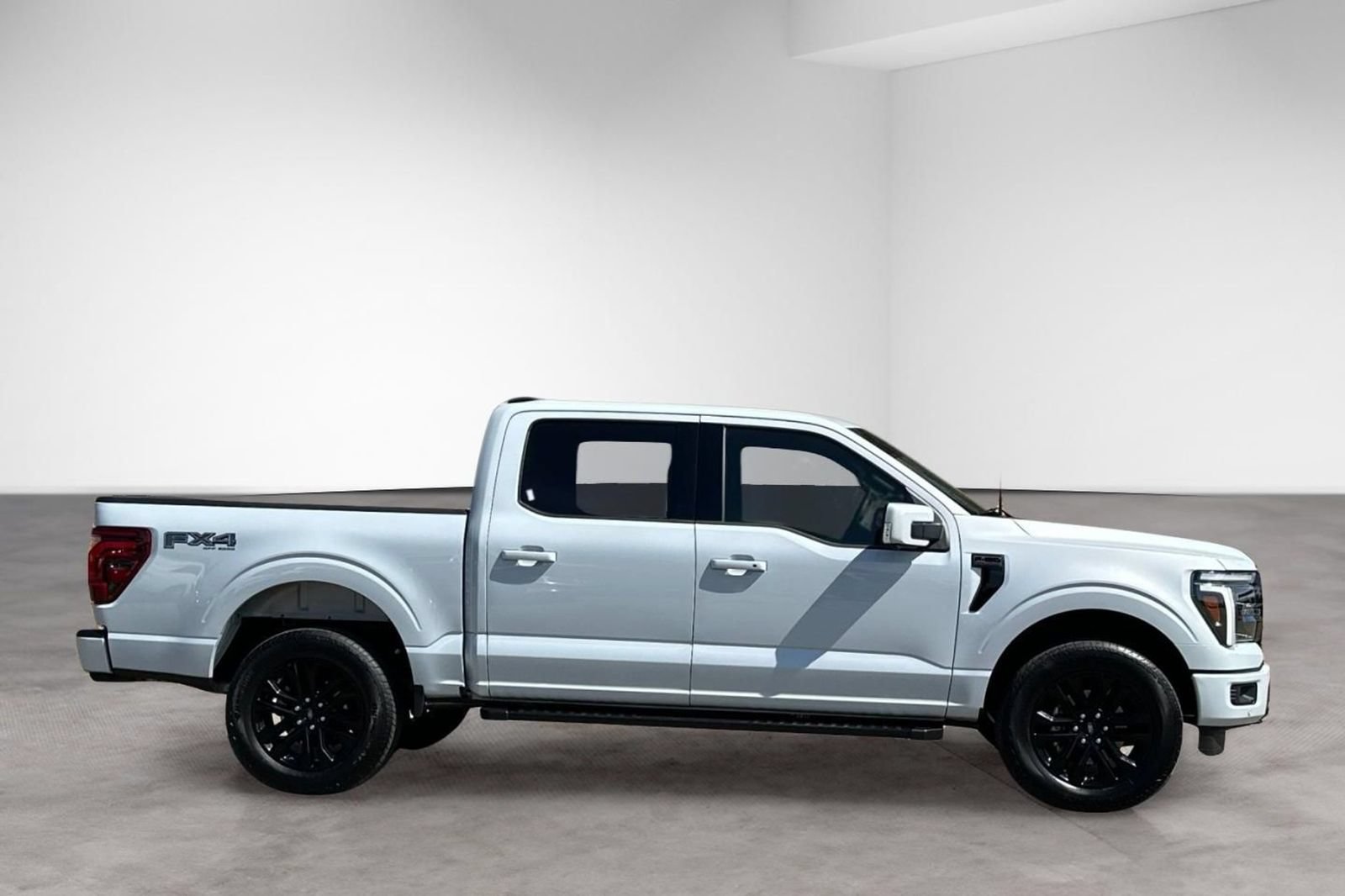 Used 2025 Ford F150 Lariat w/ Equipment Group 501A Mid AWD/4WD image 7