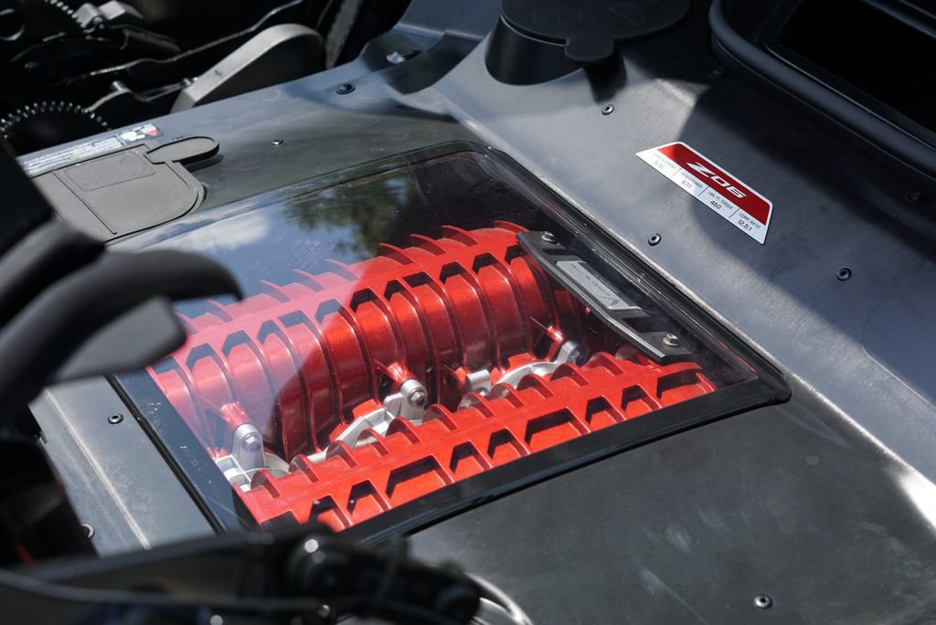 Used 2025 Chevrolet Corvette Z06 RWD image 11