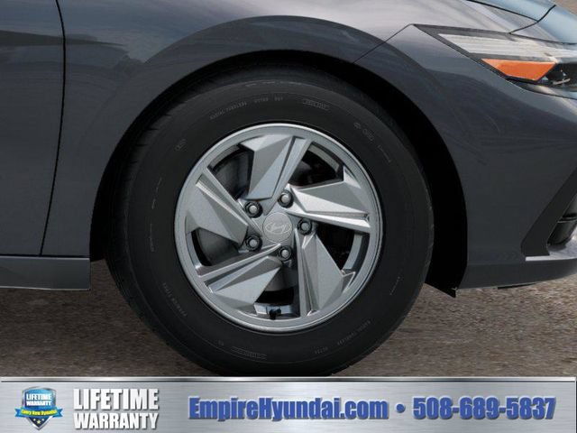 New 2026 Hyundai Elantra SE FWD image 8
