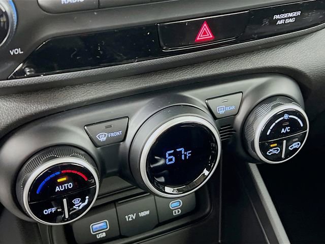 Certified 2025 Hyundai Venue SEL image 14
