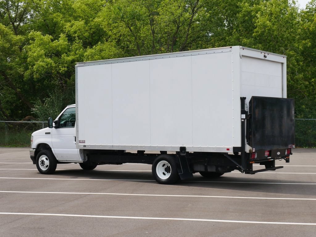 Used 2024 Ford E-450 and Econoline 450 Super Duty w/ Power Windows & Locks Group RWD image 7