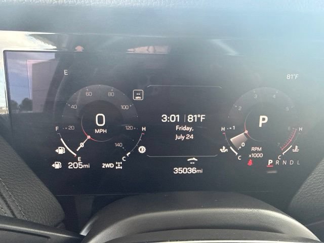 Used 2025 GMC Yukon Denali AWD/4WD image 21