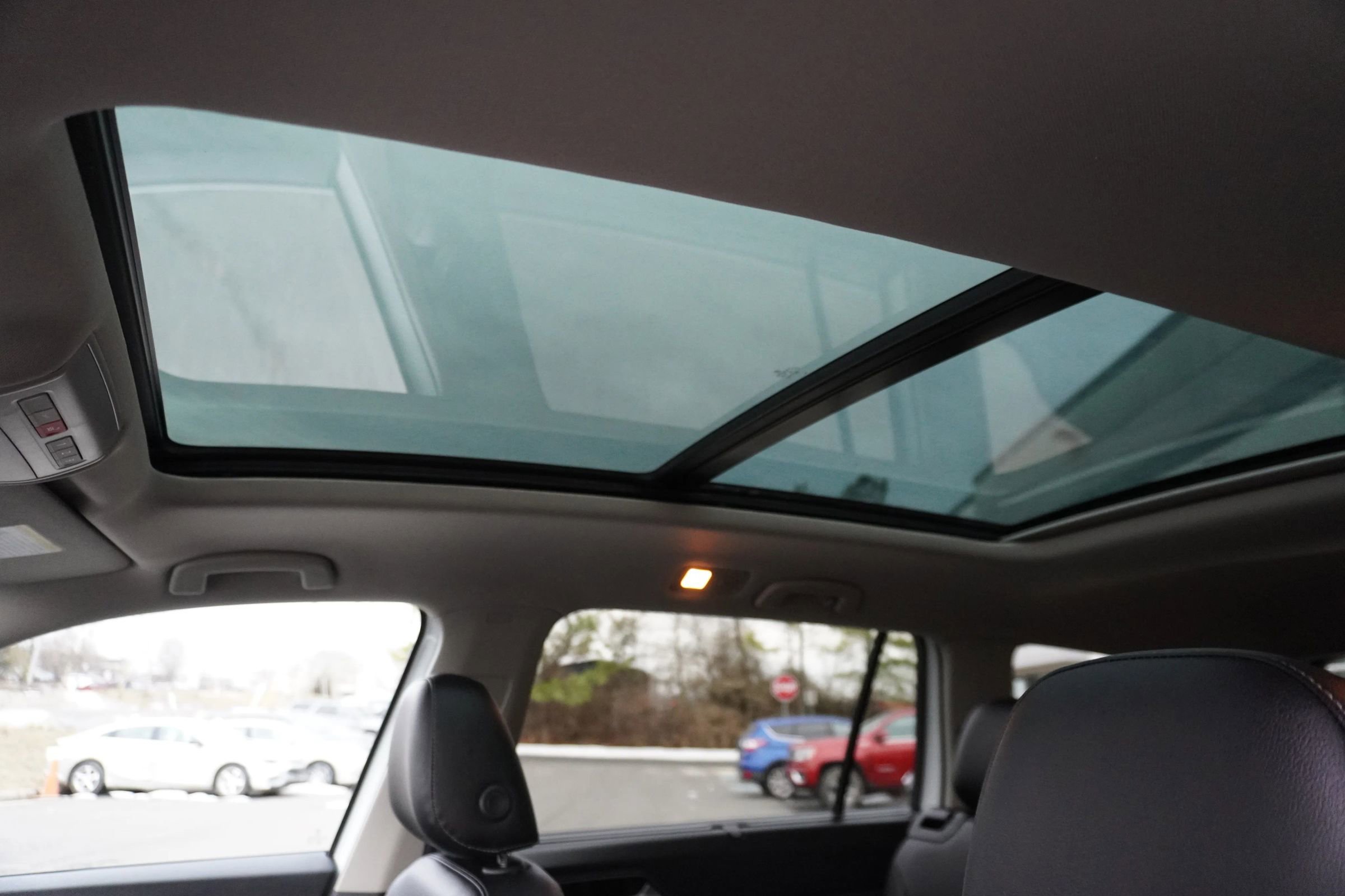 Used 2018 Volkswagen Atlas SEL image 15