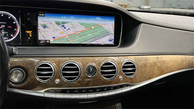 Used 2015 Mercedes-Benz S 550 4MATIC Sedan image 24