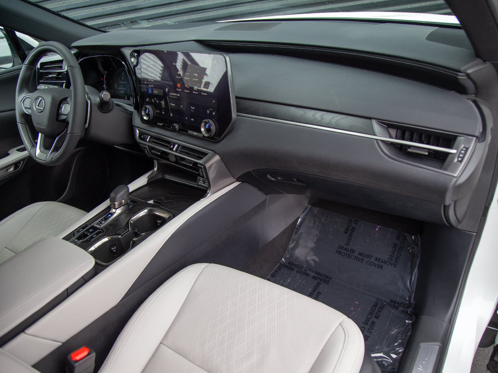 Used 2023 Lexus RX 350 Premium Plus w/ Cold Area Package FWD image 31