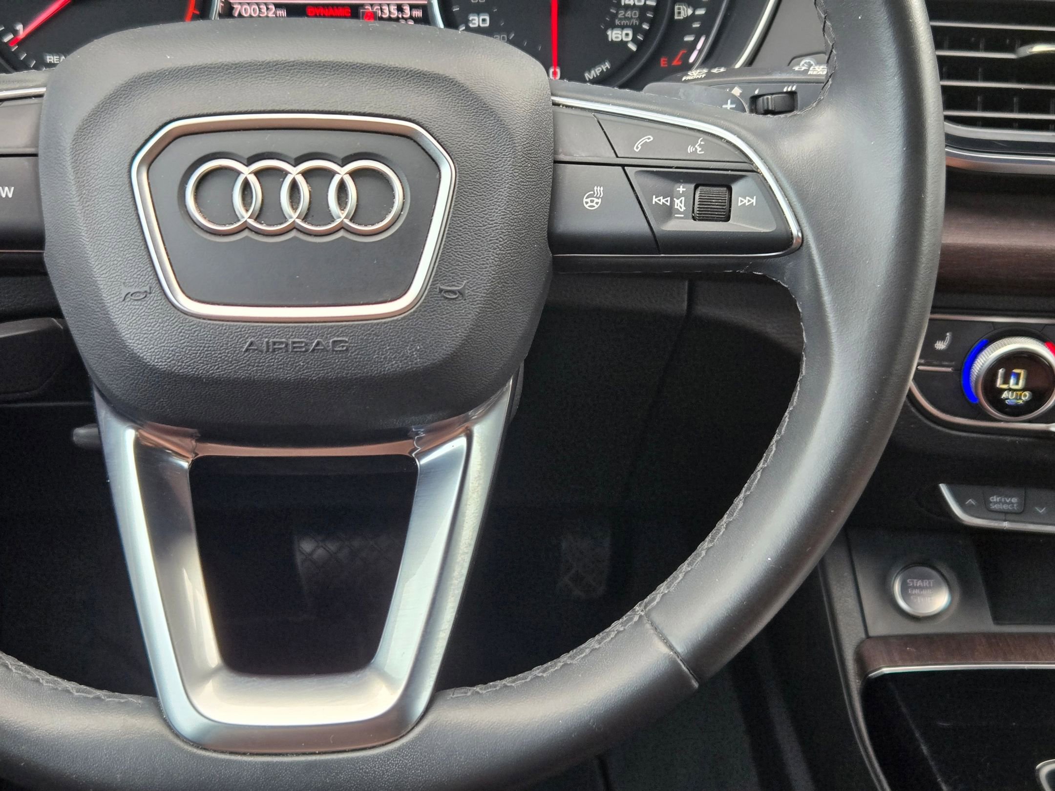 Used 2022 Audi Q5 2.0T Premium w/ Convenience Package image 22