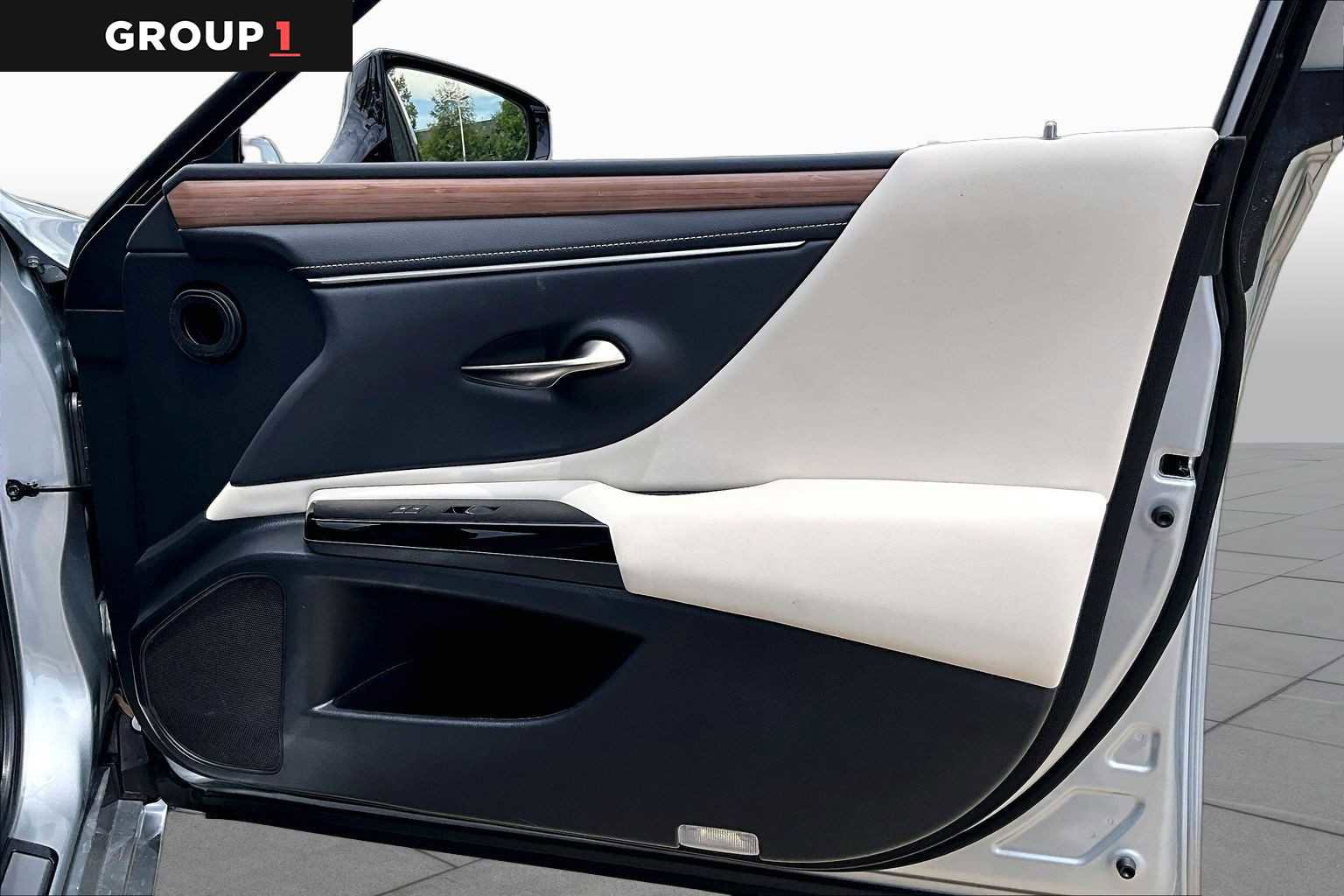 Certified 2025 Lexus ES 350 w/ Premium Package FWD image 20