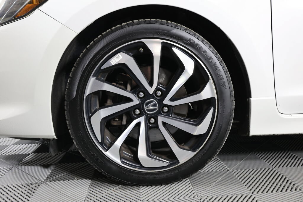 Used 2018 Acura ILX w/ Special Edition Package FWD image 9