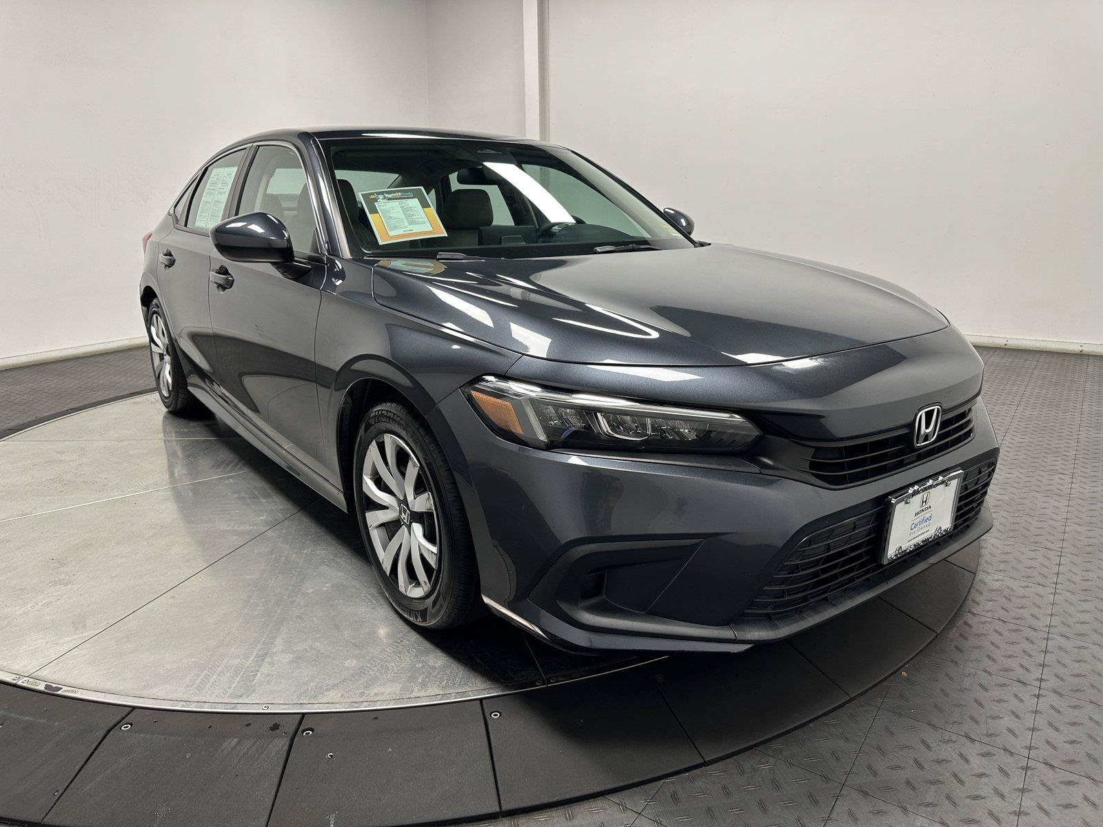 Used 2022 Honda Civic LX image 2