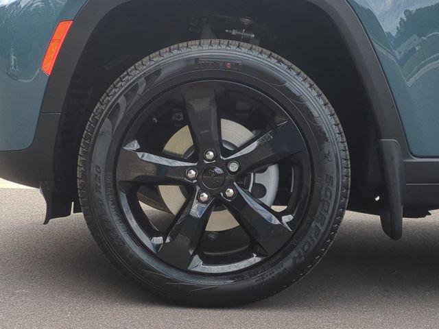 New 2026 Jeep Grand Cherokee Limited w/ Limited Altitude Package AWD/4WD image 19