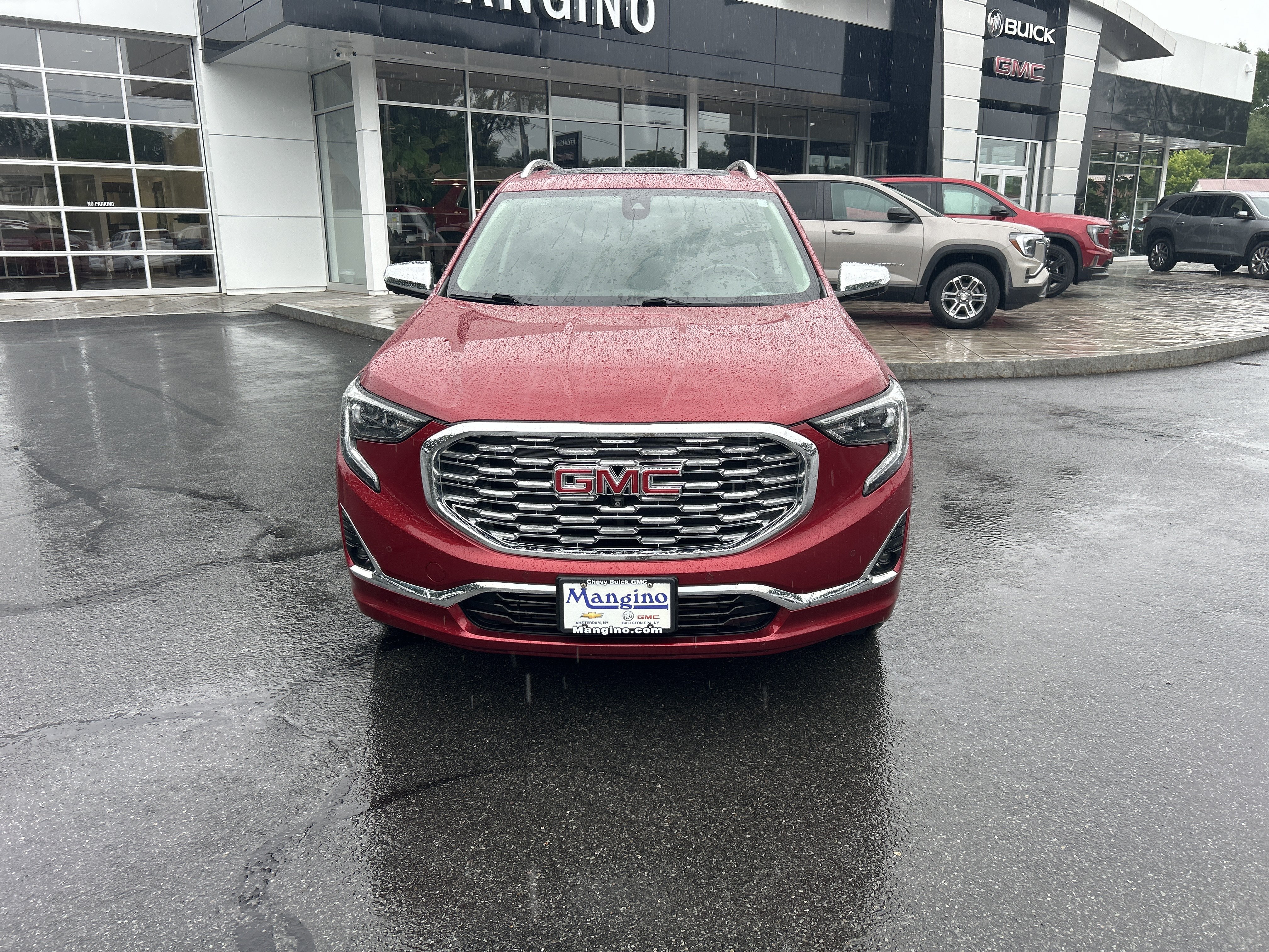 Used 2020 GMC Terrain Denali w/ Denali Premium Package AWD/4WD image 18